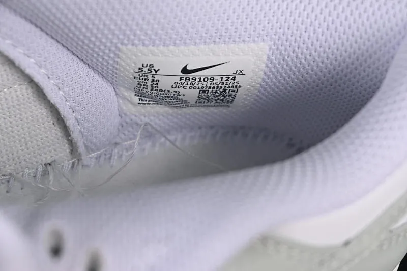 All categories Nk SB Dunk series Nk SB Dunk Low low-top sneakers Nike SB Dunk Low white gray low-top casual sneakers FB9109-124
